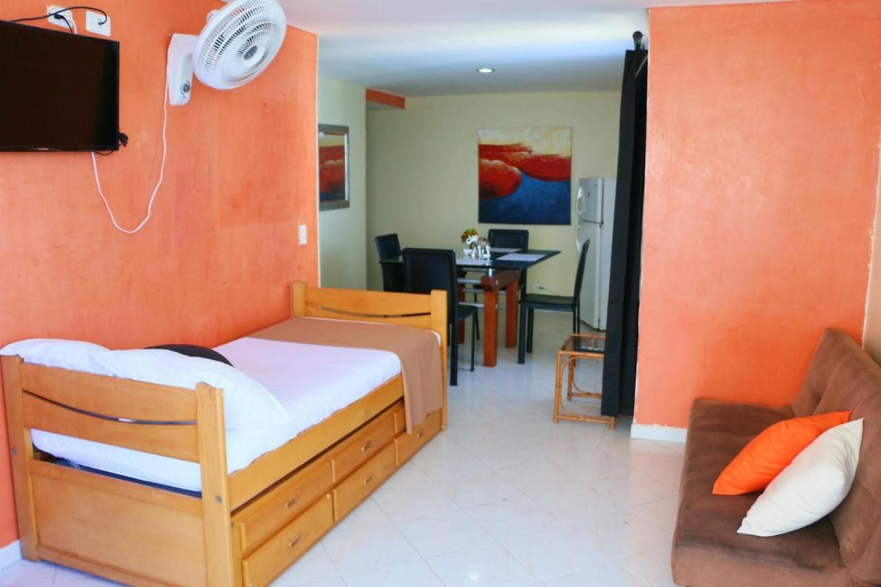 1c19 Close To The Sea With Pool Apartamento